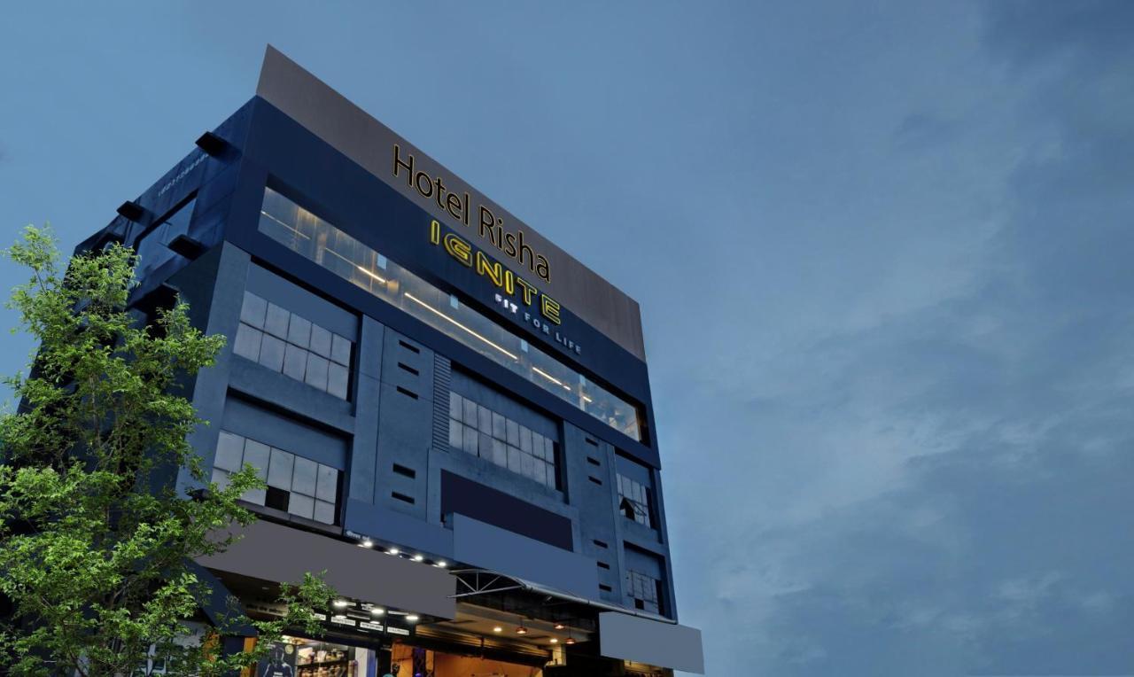 Treebo Risha Hotel Chandrapur Exterior photo